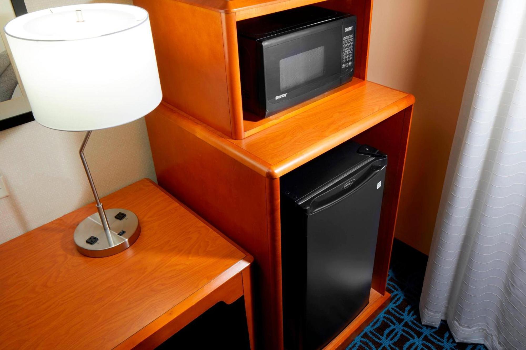 Fairfield Inn & Suites By Marriott Cumberland Esterno foto