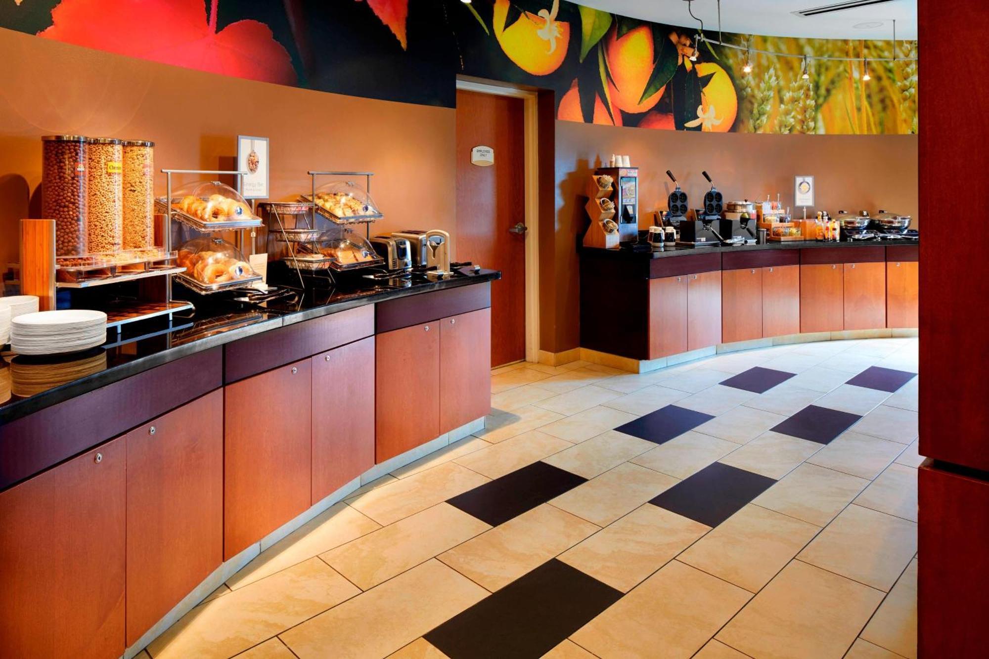 Fairfield Inn & Suites By Marriott Cumberland Esterno foto
