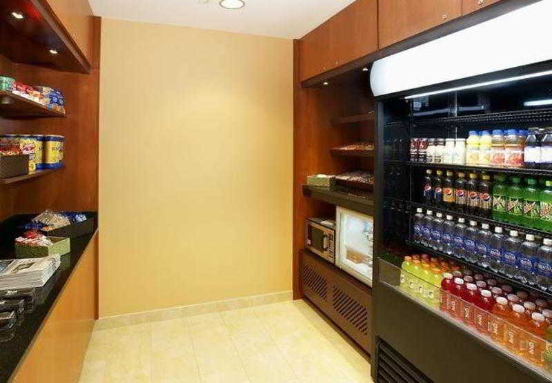 Fairfield Inn & Suites By Marriott Cumberland Ristorante foto